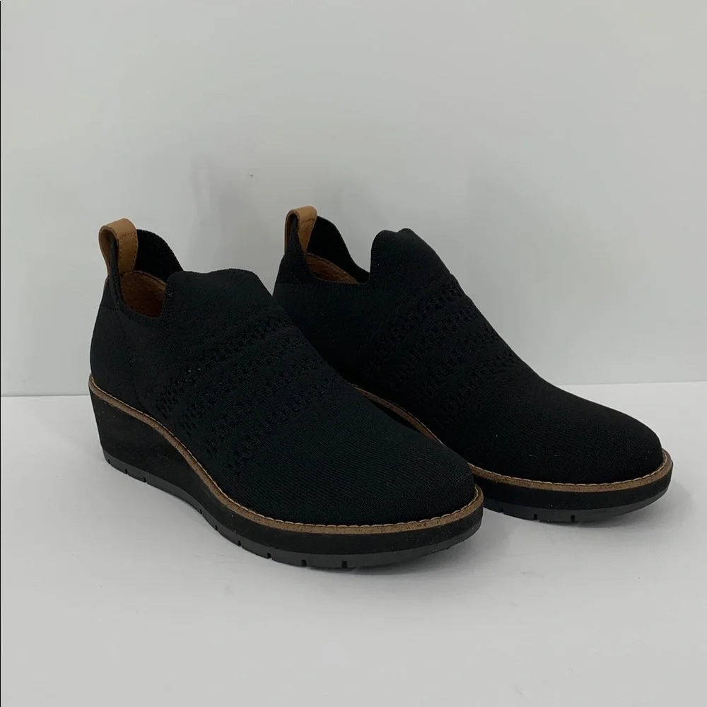 Comfortiva Fields slip-on knit wedge platform loafer comfort black women new 7.5